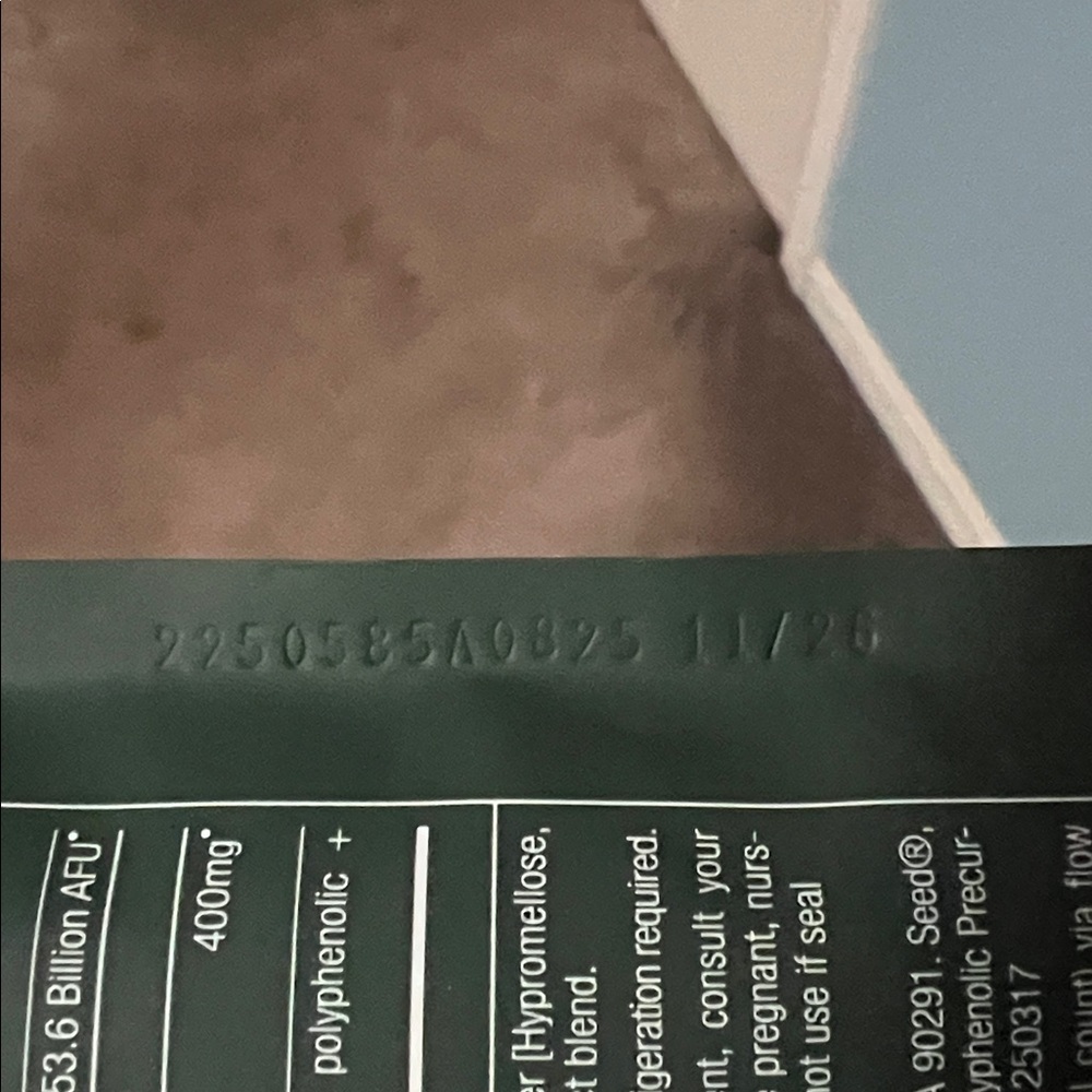 Seed DS-01 Daily Synbiotic probiotic prebiotic supplement in glass and refill - Picture 5 of 5